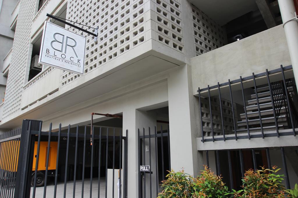 Brblock Boutique And Residences Makati City Esterno foto