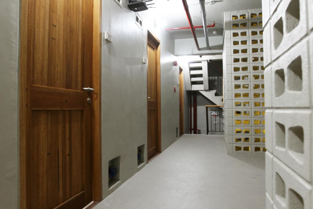 Brblock Boutique And Residences Makati City Esterno foto