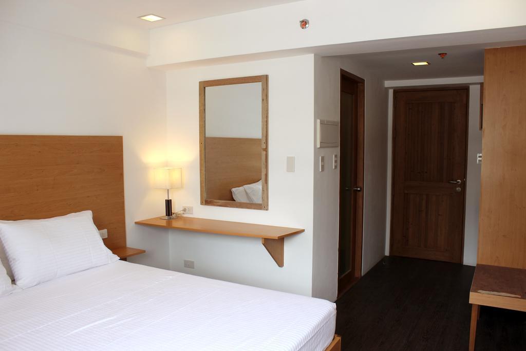 Brblock Boutique And Residences Makati City Esterno foto